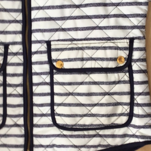 Blue and white striped vest - Picture 2 of 4